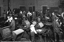 High school blacksmith class, Salt Lake City, Utah, 1915 SLCBlacksmiths.jpg