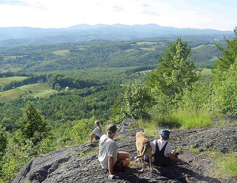 File:Wrights Mountain View Bradford VT.jpg