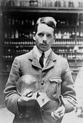 Henry Moseley in his lab. Henry Moseley.jpg