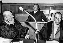 Альберт Видманн на послевоенном суде.jpg