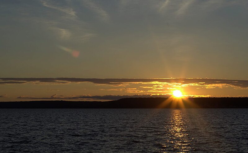 File:Sunrise over lake kagawong.jpg