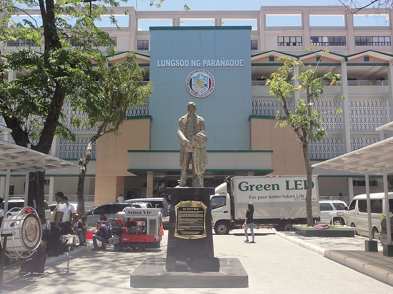 File:Parañaque City Hall (San Antonio, Parañaque; 2015-04-28).jpg