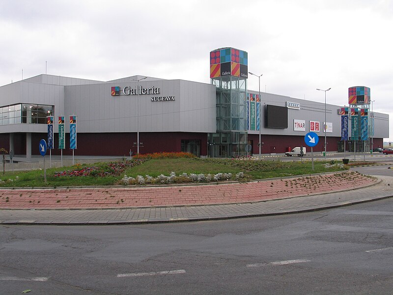 File:Suceava Galleria, general view - panoramio.jpg