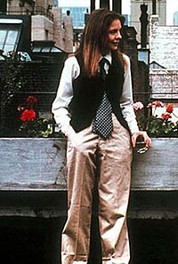 Diane Keaton's dress style as Annie Hall; an influence on the fashion world during the late 1970s Keaton in Annie Hall.jpg