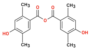 4-Hidrokso-2,5-dumetilbenzoata anhidrido