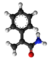 2-Fenilakrilamido