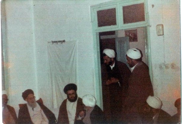 پرونده:Montazeri and Shariatmadari-1979.jpg