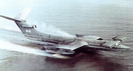 پرونده:Ekranoplan-km-1.jpg