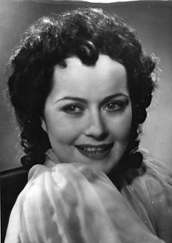 Kirsti Hurme vuonna 1940 elokuvassa Antreas ja syntinen Jolanda
