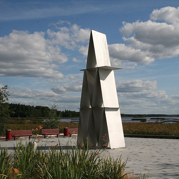 Tiedosto:51. korttitalo, Suvilahti, asuntomessualue, 14.8. 2011.jpg