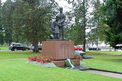 Sankarimuistomerkki Hyvästijättö, Kajaani, 1955.