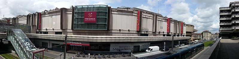 Fichier:Mériadeck Centre Commercial - panorama.jpg