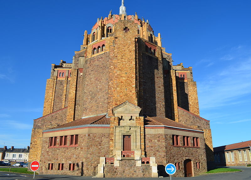 Fichier:W0284-Cholet - Église du Sacré-Cœur (3)ReUpload FromCommons UserSelbymay.jpg