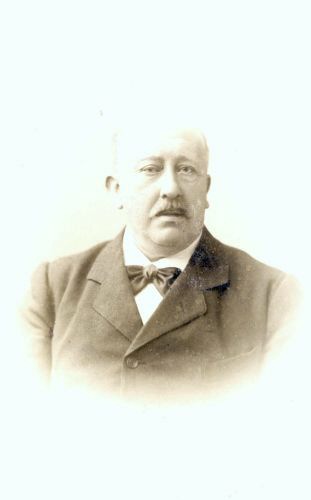 Ofbyld:Mr. Auke Bloembergen (1838-1901),.jpg