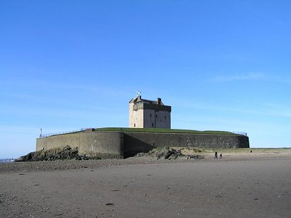 Faidhle:LBroughty Castle2.jpg