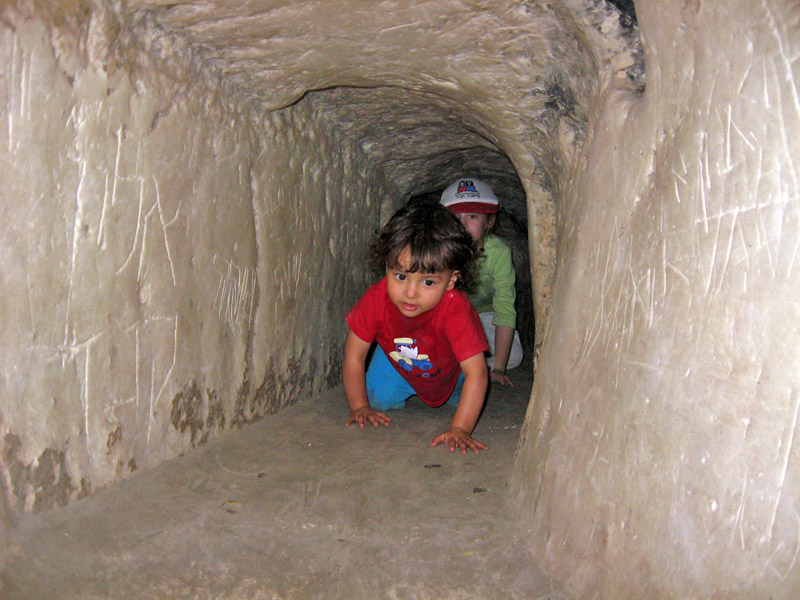 קובץ:Caves33.jpg