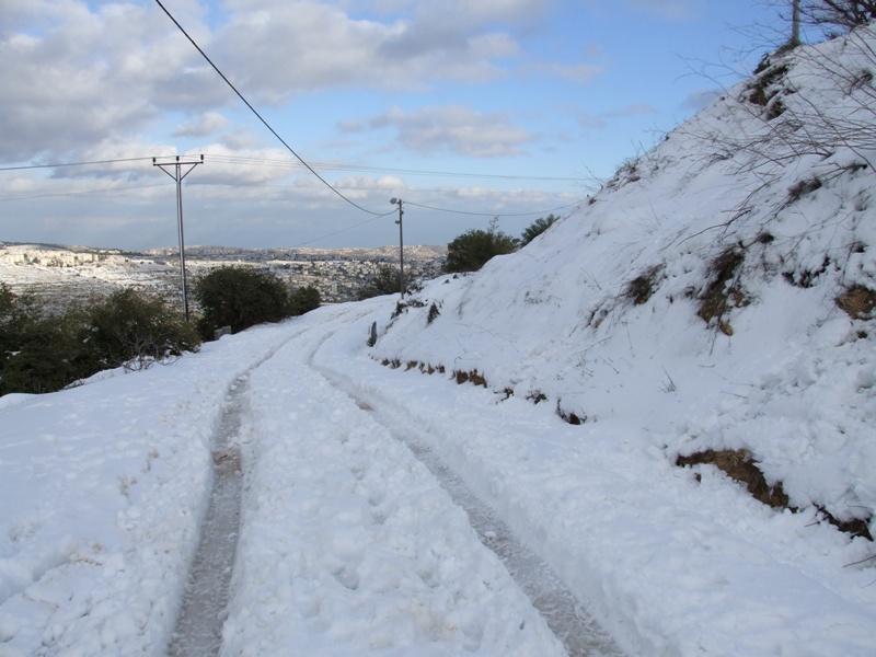 קובץ:SNOWINHARGILU.jpeg