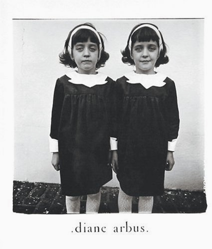 קובץ:Identical Twins, Roselle, New Jersey, 1967.jpg