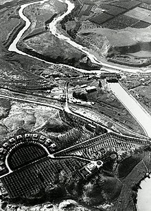 תצלום אוויר של מפעל נהריים ותל-אור (משמאל, למטה)