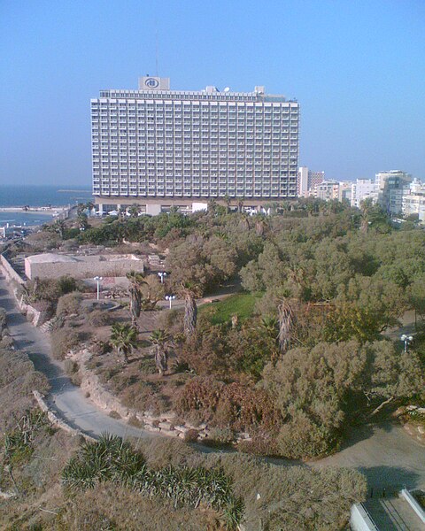 קובץ:HILTON015.jpg