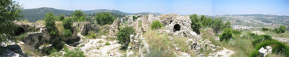 שרידי המבצר בראש הר צובה