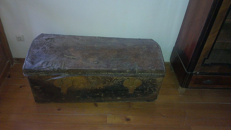 Datoteka:Drveni kovceg Muzej grada Splita.jpg