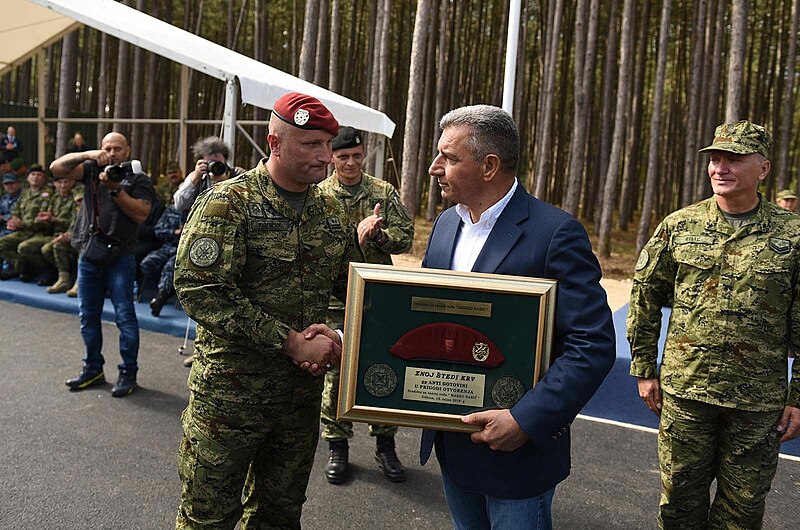 Datoteka:Srediste za razvoj vodja marko babic Zapovjednik Kasumović i Ante Gotovina 48.jpg