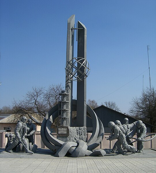 Fájl:Chernobyl firemens memorial.jpg