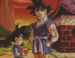 Son Goku (jobbra) és Son Goku Jr.