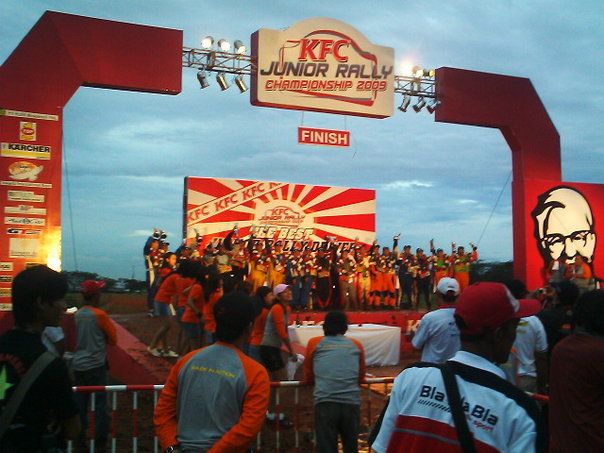 Berkas:KFC Rally Cikampek.JPG