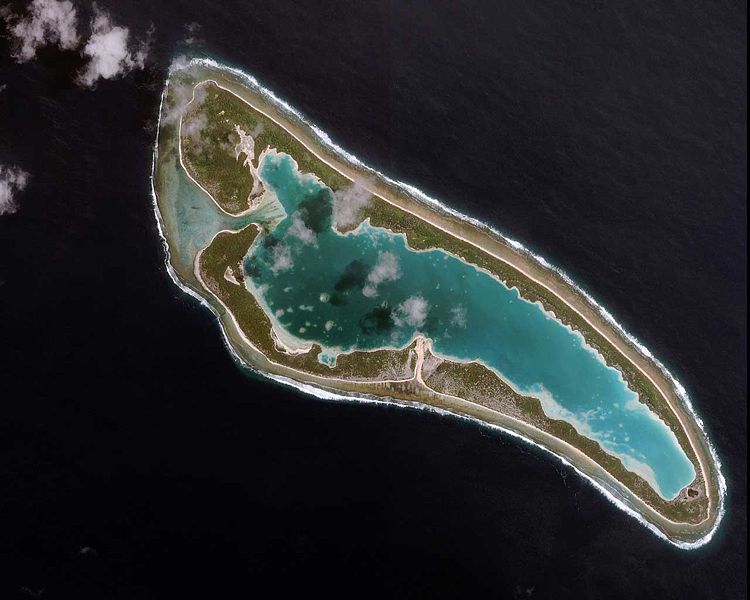 Berkas:Nikumaroro islands satelit ikon.jpg