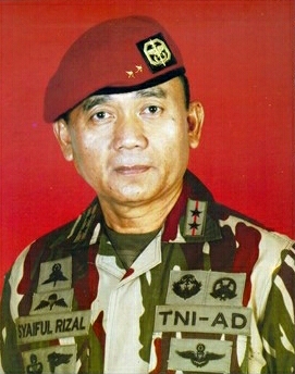 Berkas:Danjen Kopassus Syaiful Rizal.jpg