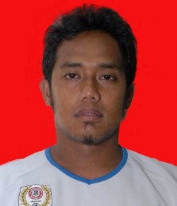 Syamsidar berseragam Semen Padang FC