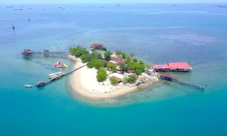 Berkas:Pulau Kayangan.jpg