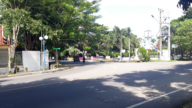 Berkas:Jalan Perempatan Ahmad Yani-Nurdin Johan-Mangga-Nangka.jpg