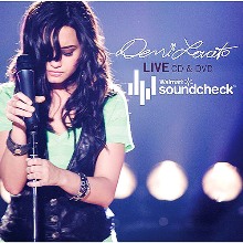 Berkas:Demi Lovato- Live- Walmart Soundcheck.jpg