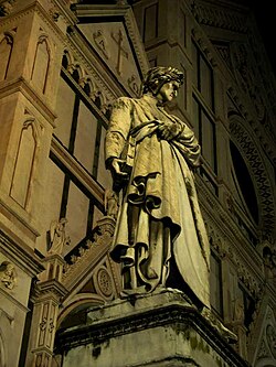 Patung Dante Alighieri di Gereja Santo Spirito, Firenze, Italia.