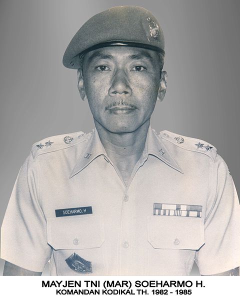 Berkas:DanKodikal Soeharmo H.jpg