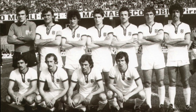 File:Cagliari1976-77.jpg