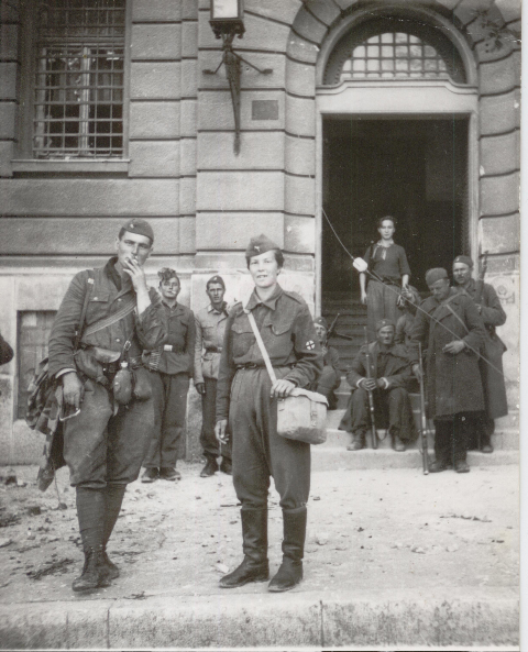 File:2 maggio 1945 jugoslavi a trieste.jpg