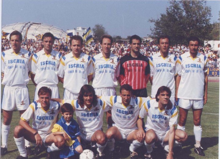 File:Ischia Calcio1991.jpg