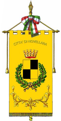 File:Novellara-Gonfalone.png