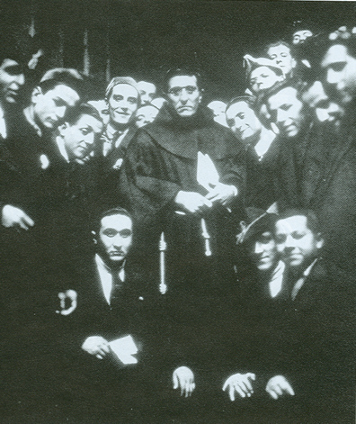 File:Agostino Gemelli studenti.jpeg