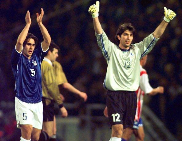 File:Cannavaro, Buffon, Italia-Paraguay 1998.jpg