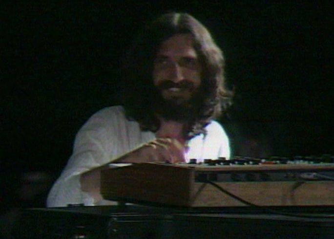File:Patrizio Fariselli in concerto con gli Area negli anni '70.jpg