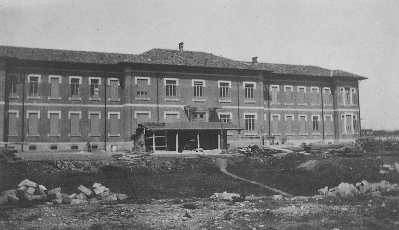 File:Primo padiglione ospedale di Legnano.JPG