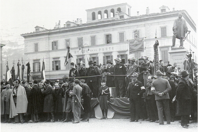 File:1932 Sondrio con Angelo Maranesi e Arnaldo Sertoli.jpg