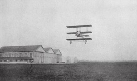 File:Il Caproni Pensuti in volo a Taliedo.jpg