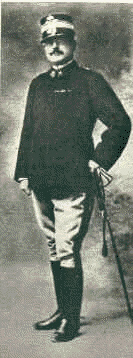 Il comandante Antonio Cantore in una foto d'epoca.