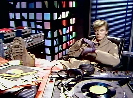 File:DJ-David Bowie.jpg